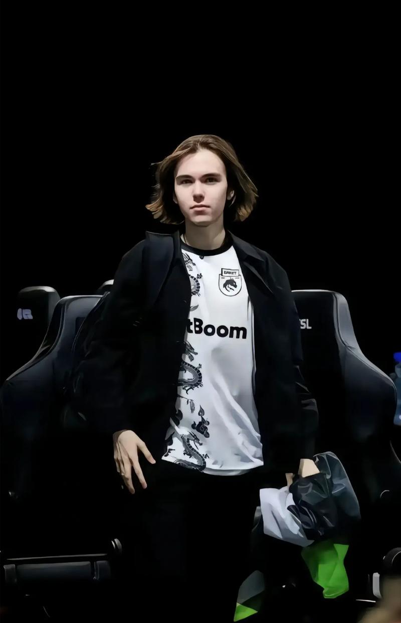 昨日赛果、目前积分情况和今日赛程：LGD 0：2 JDG UP 1：2 EDG